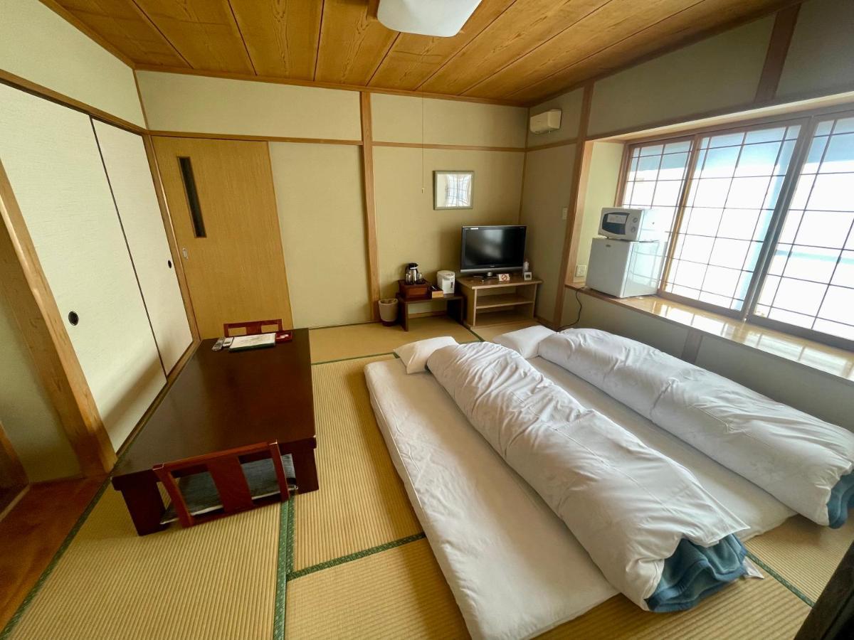 Ryokan Yamanami Юфу Екстериор снимка